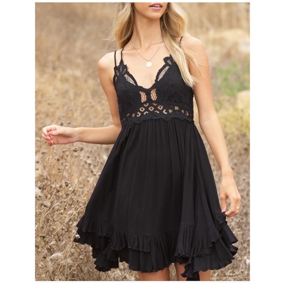 CLEARANCE Scalloped Crochet Lace Ruffled Trim Dress - Black - Picture 3 of 4